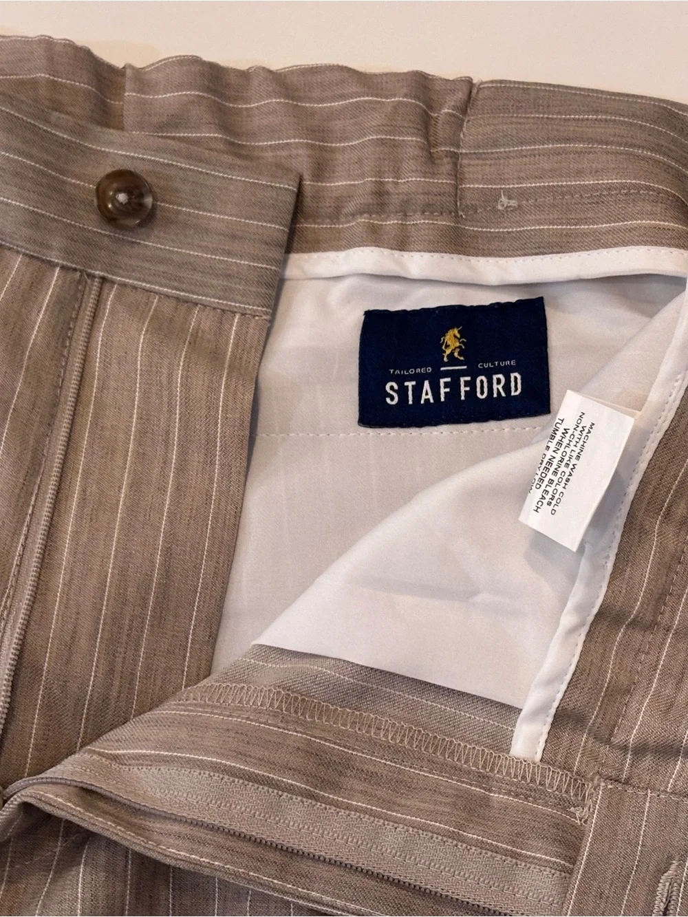 Stafford Tailored Jogger Pants Regular Fit, pleated, 32Sh, NWT